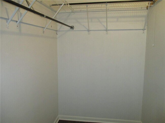Building Photo - 102 Westcliff Center St