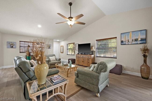 Building Photo - 9570 Crescent Garden Dr