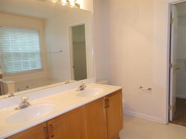 Building Photo - 3700 Wilshire Ln