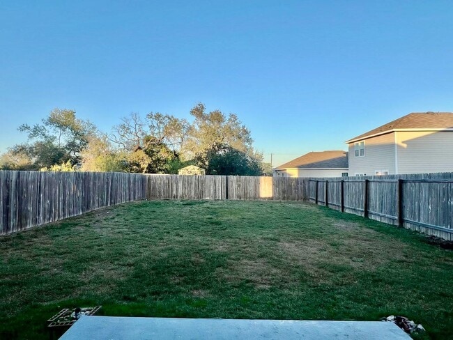 Building Photo - 5410 Rue Girard