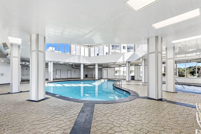 Building Photo - 405 Plantation Rd