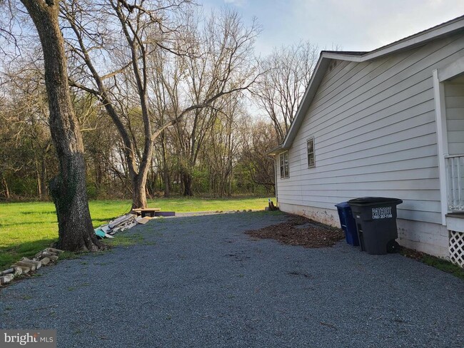 Building Photo - 9017 Yorkshire Ln