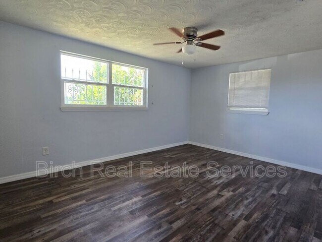 Building Photo - 4328 Baden Dr
