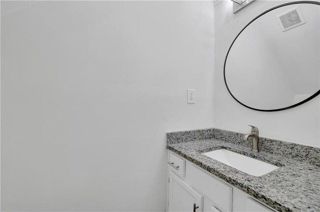 Building Photo - 4520 Coopers Creek Cir SE