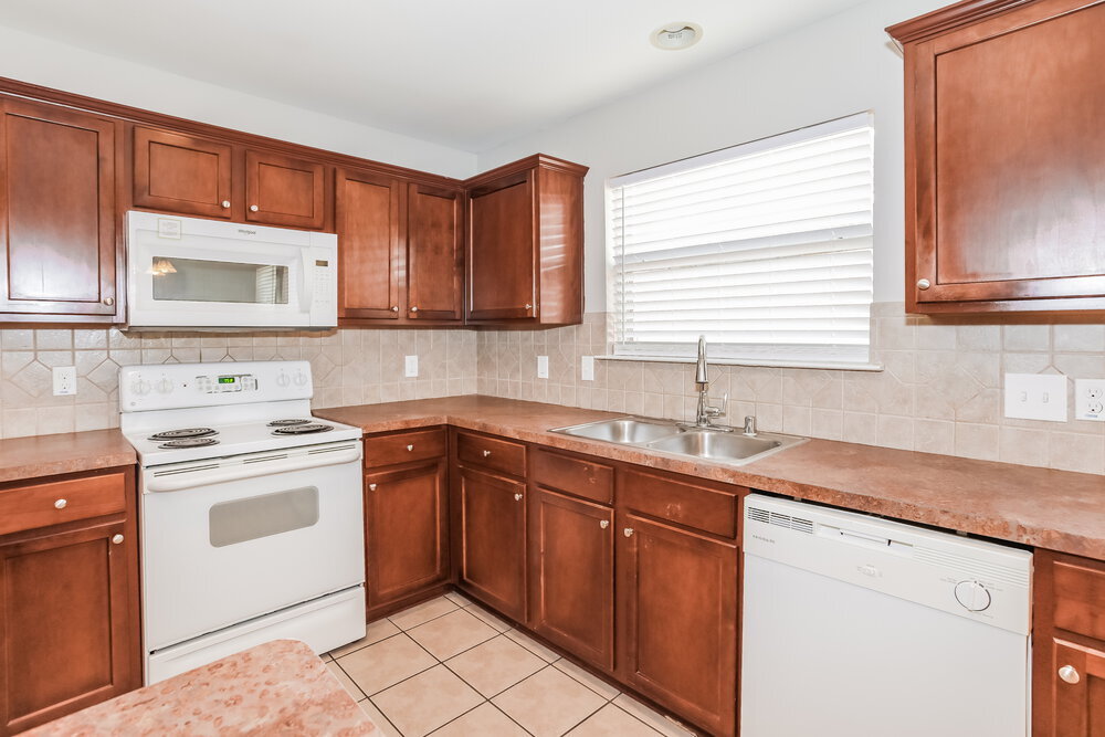 Building Photo - 8809 Sagebrush Trail