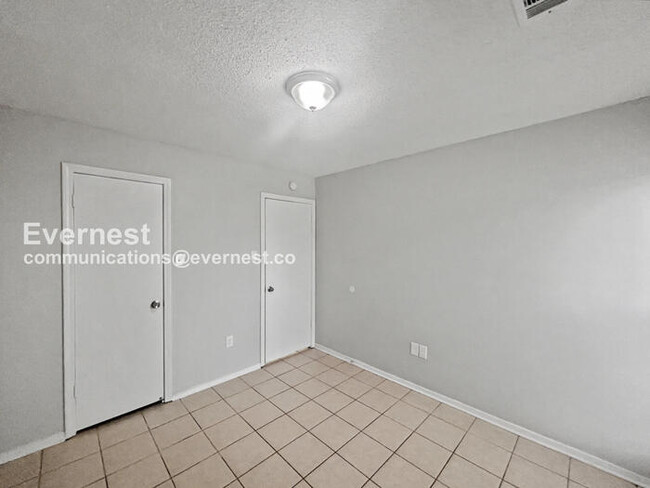 Building Photo - 6270 Jamestown Dr