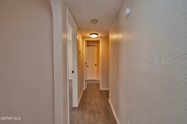 Building Photo - 11726 Stone Castle Dr