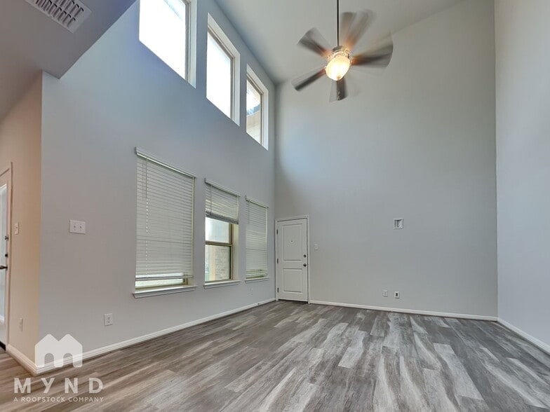 Building Photo - 5709 Pleasanton Pkwy
