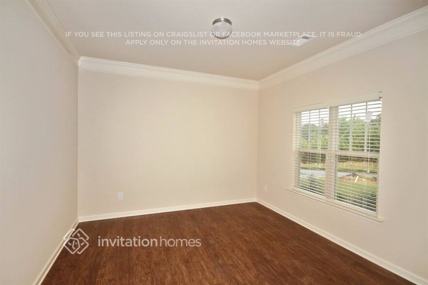 Building Photo - 3600 Brookhollow Dr
