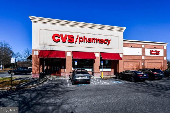 Building Photo - 5908 Grenfell Loop