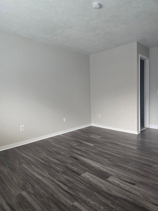Building Photo - Fantastic Updated 2-Bedroom, 2-Bath Condo ...
