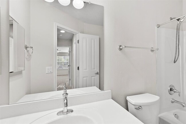 Building Photo - 13600 Breton Ridge St