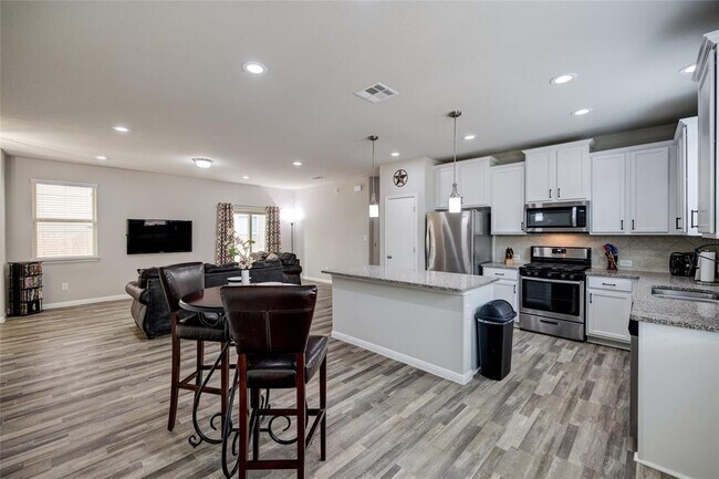 Building Photo - 128 Shearwater Ln