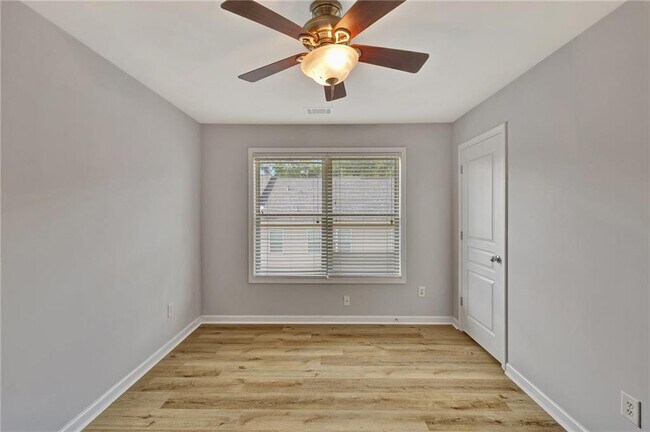 Building Photo - 2187 Oakland Grove Pl