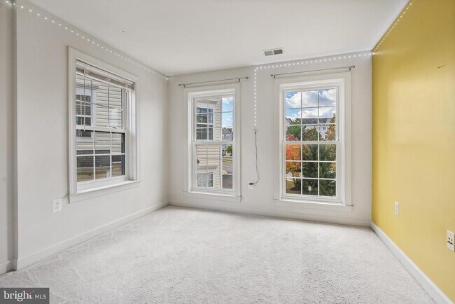 Building Photo - 13600 Salk St