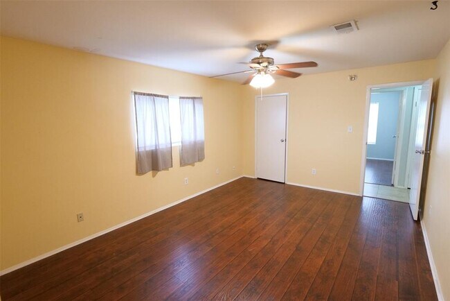 Building Photo - 14519 Louetta Rd