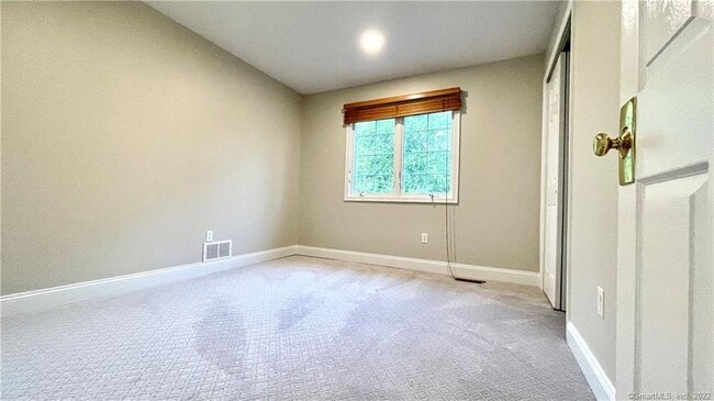Building Photo - 34 Auburn Knoll
