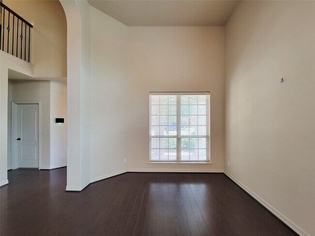 Building Photo - 2210 Pearl Bay Ct