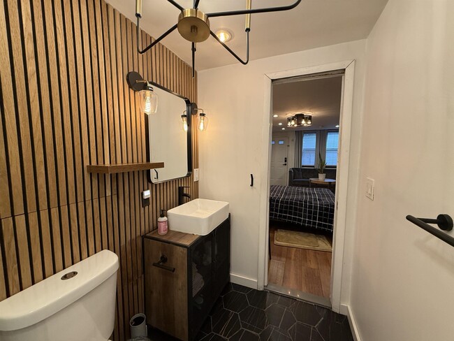 Building Photo - 42 Willow Wood Ct