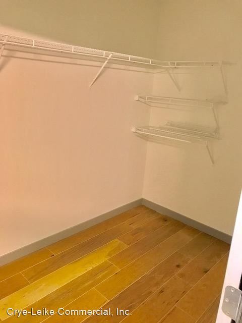 Building Photo - 1 br, 1 bath House - 400 Herron Dr. Unit 111