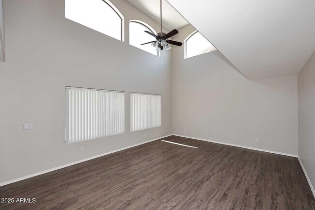 Building Photo - 29237 N Yellow Bee Dr