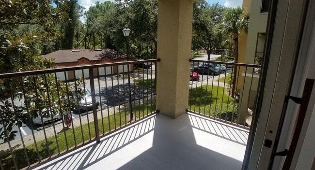 Building Photo - Beautiful 2/2 condo for rent next to Waterford Lakes Town Center and UCF