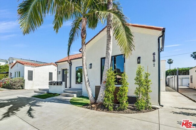 Building Photo - 616 N Vista St