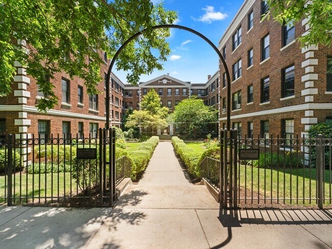Primary Photo - 62 Queensberry St