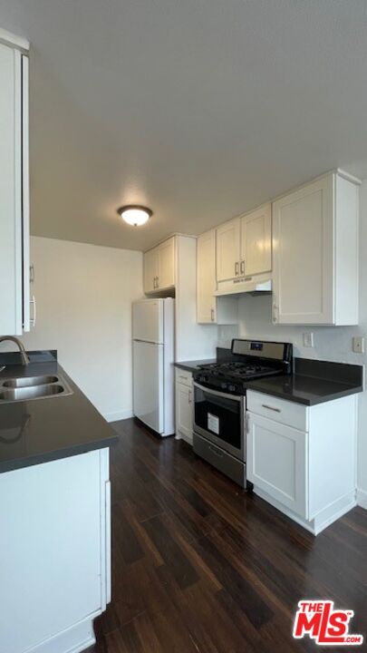 Building Photo - 639 Alexandria Ave