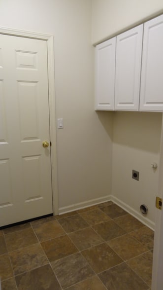 Building Photo - 17904 SE 13th St