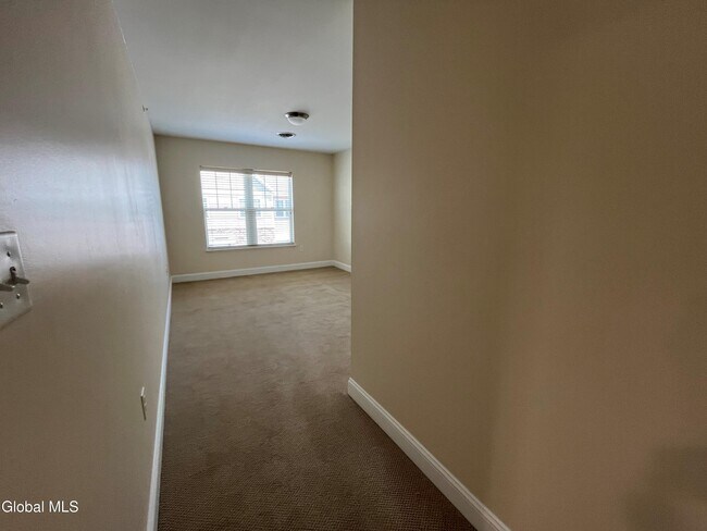 Building Photo - 60 Weibel Ave