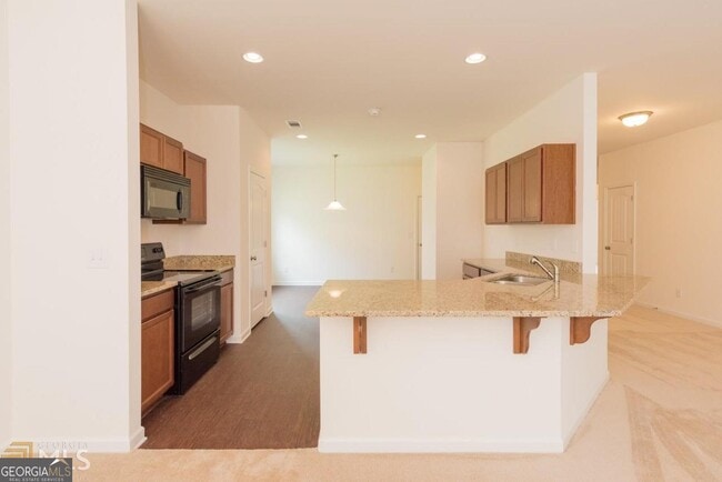 Building Photo - 10 Bayberry Cir