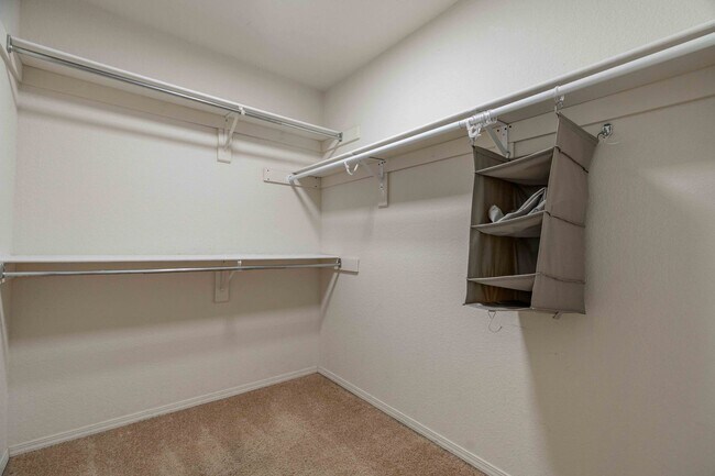 Building Photo - Spacious 3-Bedroom Home in Bentonville’s E...