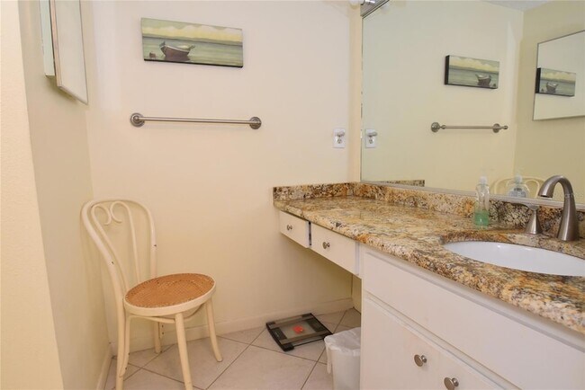 Building Photo - 1703 Pelican Cove Rd