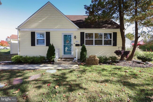 Building Photo - 521 5th Ave