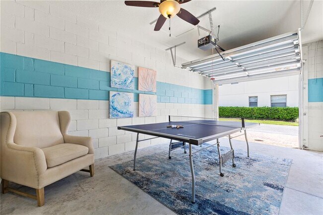 Building Photo - 1905 Majorca Dr