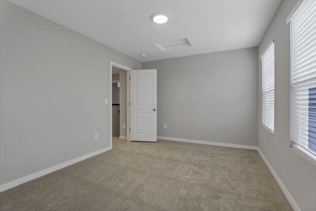 Building Photo - 3832 Old Glory Lp