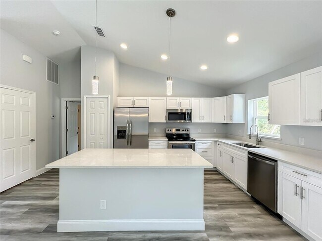 Building Photo - 15962 SW 53rd Ct