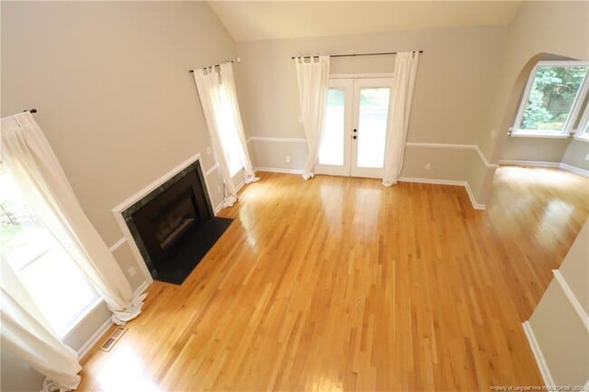 Building Photo - 109 Candy Apple Ct