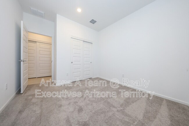 Building Photo - 17581 S Desert Barberry Dr