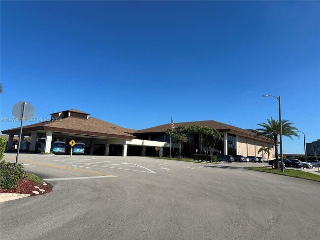 Building Photo - 901 SW 141st Ave