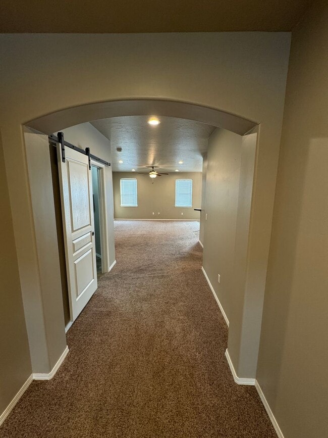 Building Photo - Charming 3-bedroom, 2-bathroom home locate...