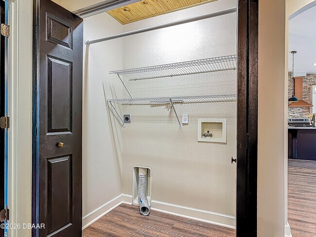 Building Photo - 14 Zollinger Pl