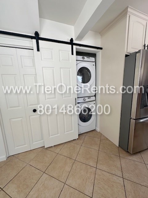 Building Photo - This property offers a NO DEPOSIT option a...