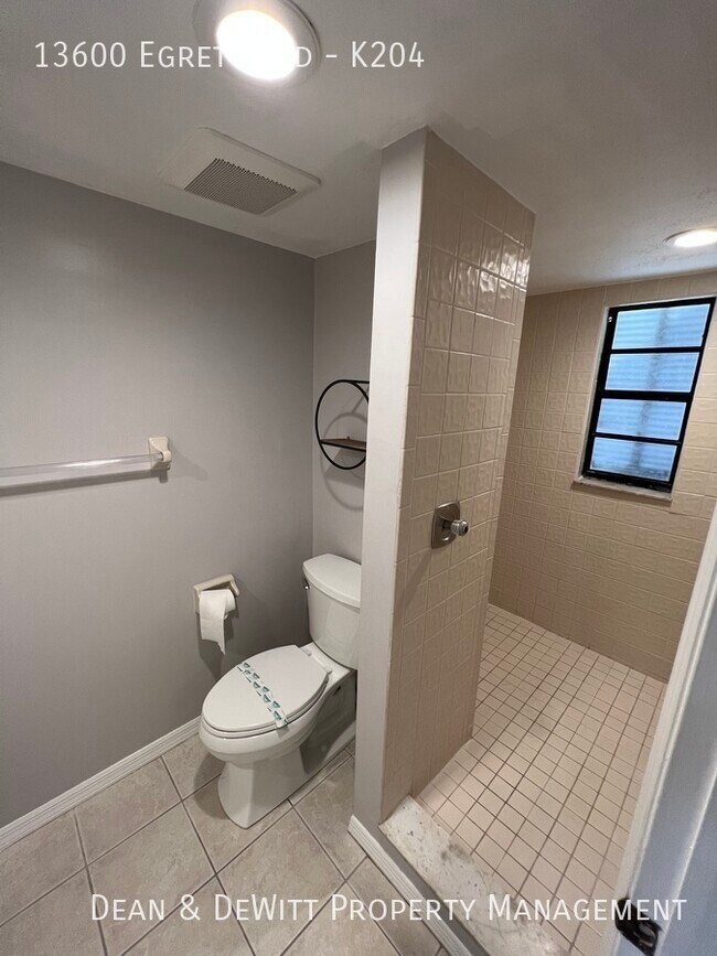 Building Photo - 13600 Egret Blvd