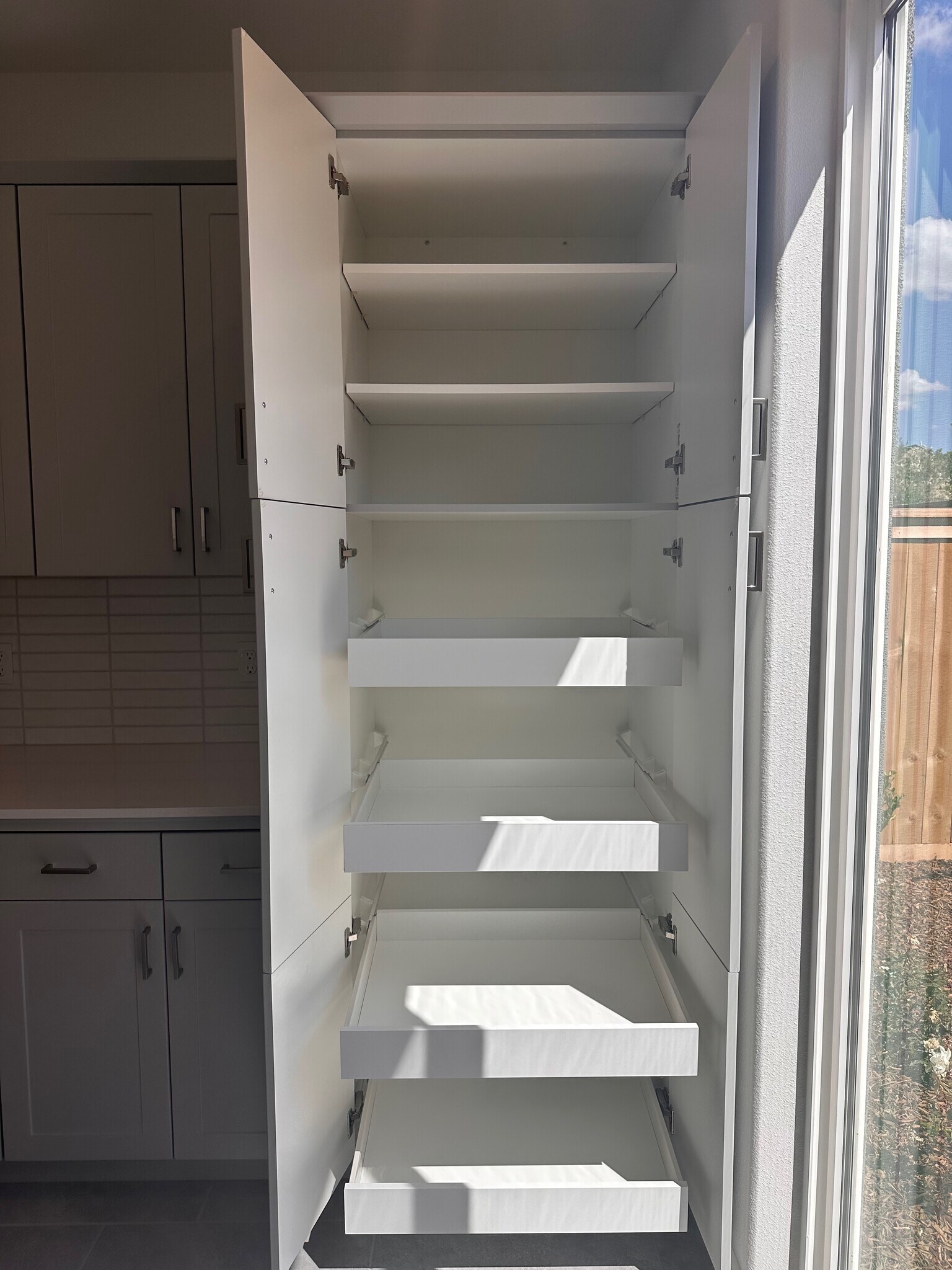 Building Photo - 696 Philip Way