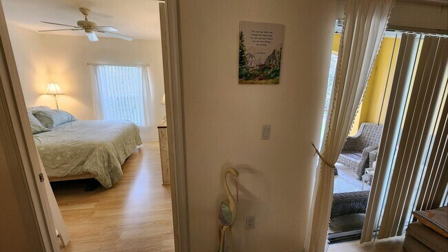 Building Photo - 5090 Fairways Cir