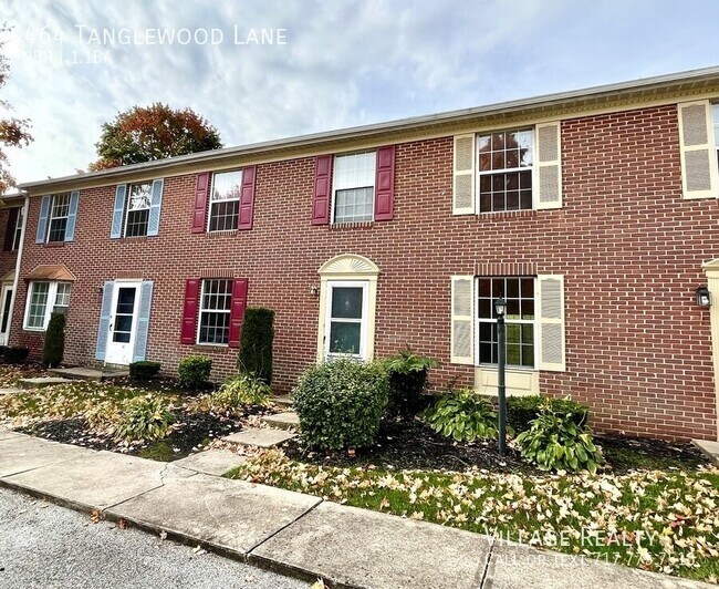 Building Photo - 464 Tanglewood Ln