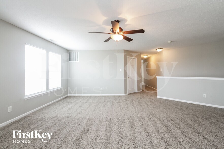 Building Photo - 1180 King Maple Dr