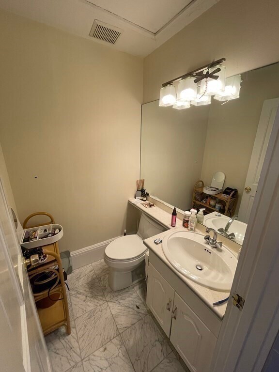 Building Photo - 183 Saint Botolph St